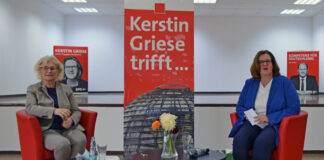 Im Gespräch: Christine Lamprecht mit Kerstin Griese. Foto: Büro Griese