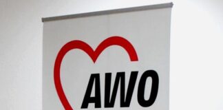 Ein Banner der AWO. Foto: Kling/Archiv