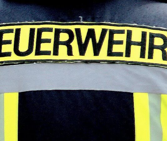 Ein Brandschützer der Feuerwehr. Foto: Volkmann/symbolbild