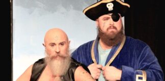 Piraten auf der Bühne des Theaters "Minestrone". Foto: Theater