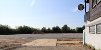 Auf dem ehemaligen Fußballplatz am Sendeturm in Metzkausen wird eine Kita gebaut. Foto: Kreisstadt Mettmann