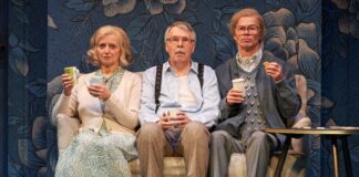 Komödie "Champagner zum Frühstück" im Stadttheater. Foto: Oliver Fantitsch
