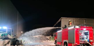 Die Feuerwehr war mit einem Großaufgebot von Kräften im Einsatz. Foto: Feuerwehr Mettmann