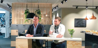 In der Geschäftsführung ist man gespannt, wie die Maßnahmen bei den Mitarbeitenden ankommen: Sebastian Lehnen und Tim Thiermann. Foto: Timocom