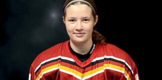 Felina Klare im Dress der Eishockeynationalmannschaft. Foto: Ice Aliens