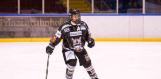Alexander Brinkmann auf dem Eis. Foto: Ice Aliens/Ronny Rehbein