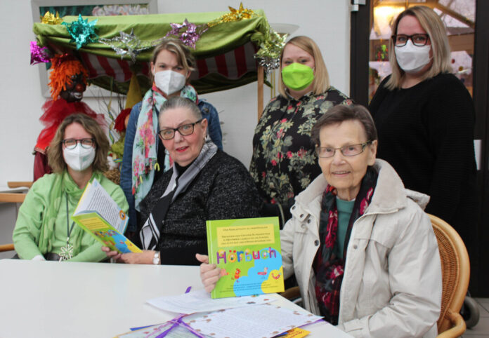 (vorne) Veronika Engel, Helga Kelch und Elfriede Nigro. Foto: Caritas