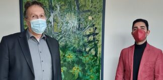 Bürgermeister Rainer Ritsche mit Cüneyt Söyler, der für die SPD bei der Landtagswahl antritt. Foto: Stadt Wülfrath