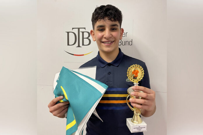 Netzballer Ilian Mechbal holt sich als 12-jähriger den Verbandsmeistertitel in der U14-Konkurrenz. Foto: privat