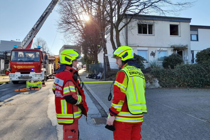 Die Feuerwehr Heiligenhaus war mehrere Stunden lang im Stadtteil Oberilp im EInsatz. Foto: Feuerwehr Heiligenhaus