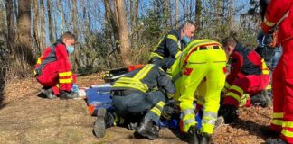 Der Rettungseinsatz gestaltete sich aufwendig. Foto: Feuerwehr Langenfeld