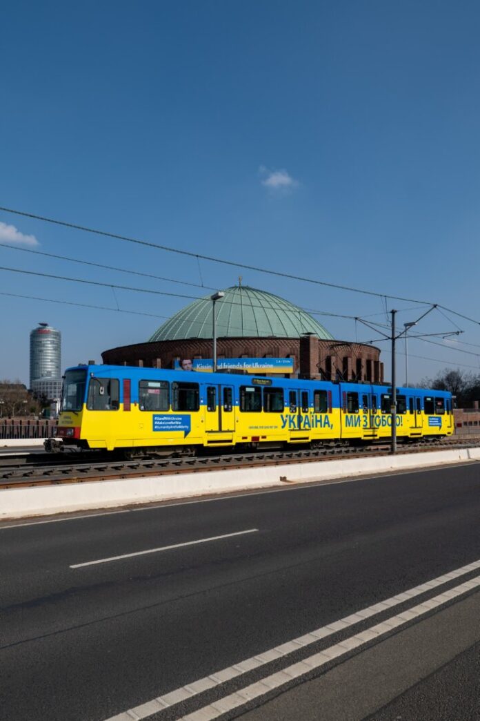 Die Ukraine-Bahn ist bereits unterwegs. Foto: Rheinbahn