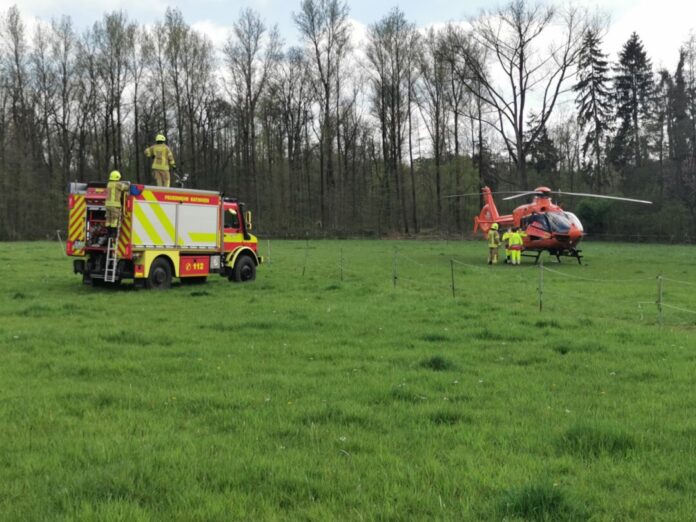 Die Wehr übernahm die Landesicherung für den Rettungshubschrauber. Foto: FW Ratingen