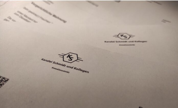 Vermehrt erreichen die Verbraucherzentrale NRW derzeit Beschwerden zum Thema "Inkasso". Foto: VZ NRW