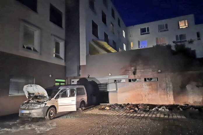 Gebaeude_Rheinlandstraße Am Seniorenzentrum an der Rheinlandstraße hat es gebrannt. Foto: Feuerwehr Heiligenhaus