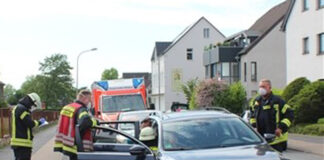 Der Mazda prallte mit Wucht in das Heck des Passat. Foto: Polizei