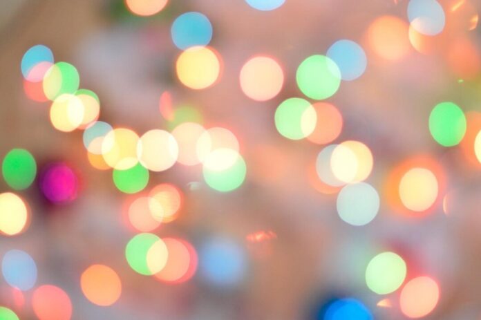 Bunte Lichter sind zu sehen. Foto: pixabay