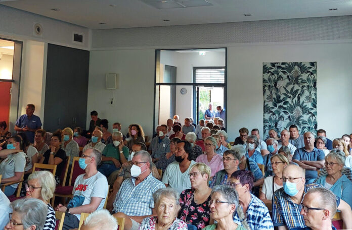Gut besucht war die Bürgerversammlung im Mehrgenerationentreff Tiefenbroich. Foto: Stadt Ratingen