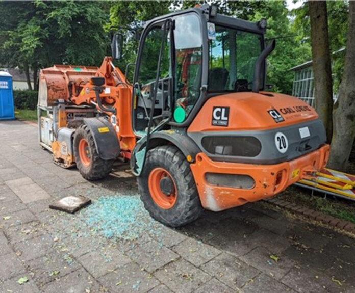 Die betroffene Firma hat eine Belohnung zur Ergreifung der Täter ausgesetzt. Foto: Polizei