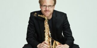 Der Saxofonist Lutz Koppetsch. Foto: Alex Chepa