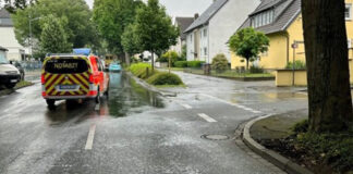 Am Donnerstagvormittag wurde ein 67-jährige Fußgängerin vom Fahrzeug eines 82-jährigen Ratingers im Einmündungsbereich Beerenkothen / Homberger Straße erfasst. Foto: Polizei