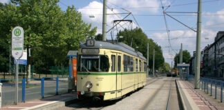 Die historische Straßenbahn auf den Schienen. Foto: Vhag Bogestra