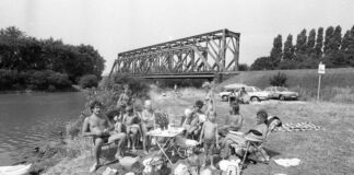 Ein Foto aus dem Jahr 1983 zeigt eine Sommer-Szene am Rhein-Herne-Kanal. Foto: ISG