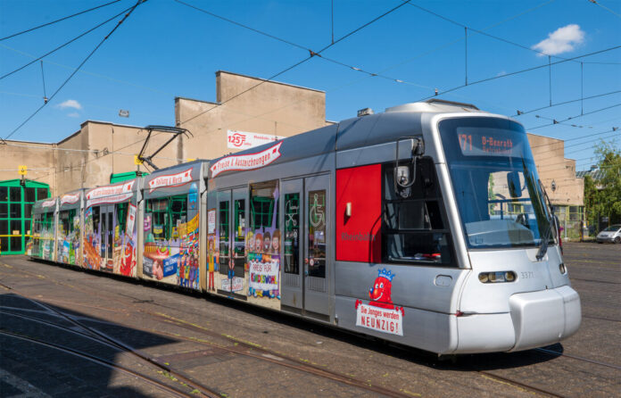 Die Jubiläumsbahn für die Düsseldorfer Jonges. Foto: Rheinbahn