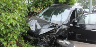 Ein Lkw-Fahrer erfasste eine Hyundai im Kreuzungsbereich. Foto: Polizei