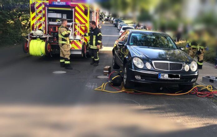 Die Einsatzstelle an der Flemingstraße. Foto: Feuerwehr