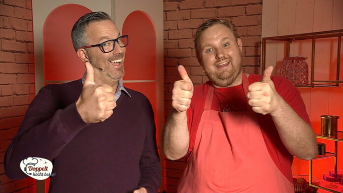 Dino und Roman aus Langenfeld machen mit bei der Sat1-Kochshow "Doppelt kocht besser". Foto: SAT.1