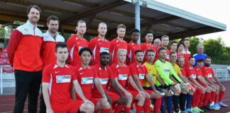 Die Mannschaft des 1. FC Wülfrath. Foto: Mathias Kehren