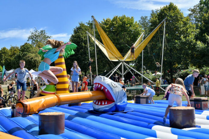 Das Parkfest ist besonders wegen der vielen Kinderattraktionen sehr beliebt. Foto: Mathias Kehren