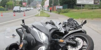 Das Motorrad wurde erheblich beschädigt. Foto: Polizei