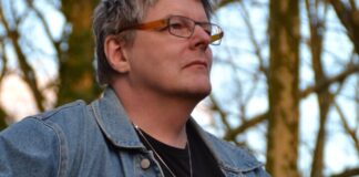 Michael Völker gastiert als "Spielmann Michel" in Wülfrath. Foto: J. Schmidt