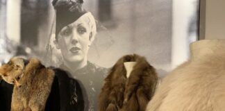 Die Sonderausstellung „Modische Raubzüge. Von Luxus, Lust und Leid. 1800 – heute“ wurde bis zum 27. November 2022 verlängert. Foto: LVR-Industriemuseum