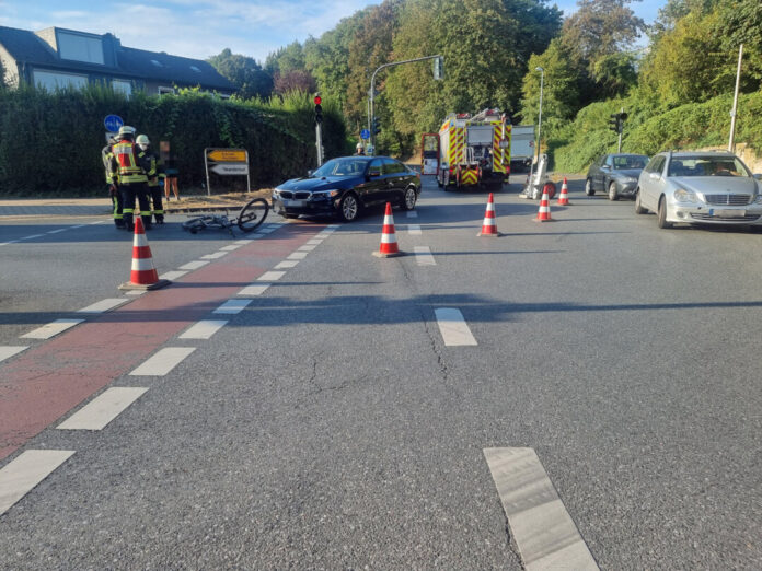 Bei einem Abbiegevorgang in Erkrath nahm eine eine 51-Jährige einen Pedelecfahrer zu spät wahr. Foto: Polizei