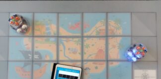 Beim Kurs in der Stadtbibliothek kann man den Roboter Blue-Bot kennenlernen. Foto: Stadt Ratingen