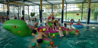 Spiel und Spaß gab es im Wülfrather Hallenbad. Foto: DLRG