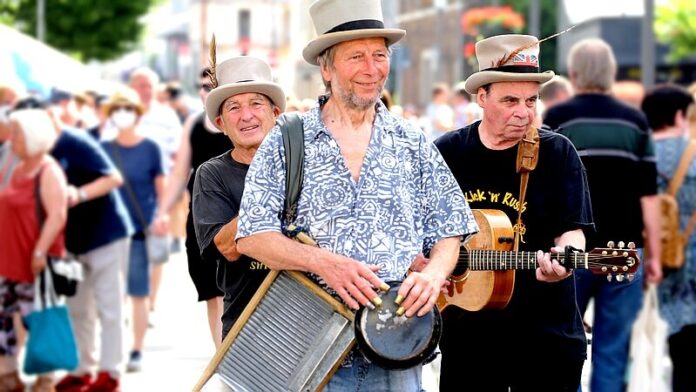 Kick n Rush Kick’n’Rush - die Skiffle-Band aus der Partnerstadt Mansfield - kennt man in Heiligenhaus gut. Foto: Volkmann/Archiv