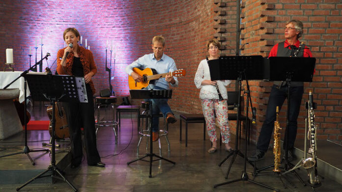Die Gedenkstunde am 9. November wird im Stadttheater musikalisch gestaltet vom Ensemble „Klez and More“. Foto: Veranstalter