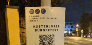 Das beschädigte Plakat. Foto: Polizei