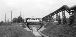 Ein Bild einer Brücke über die Emscher. Foto: Emschergenossenschaft/Archiv
