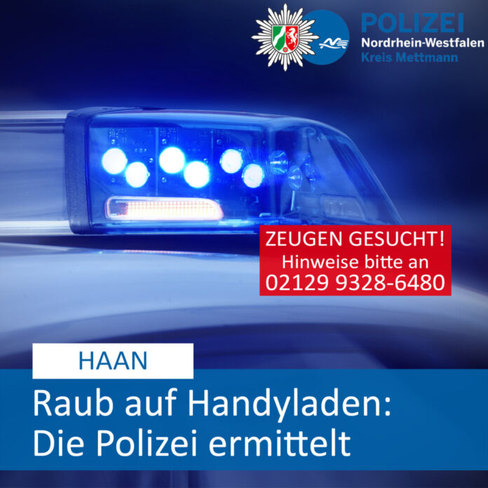 Die Polizei sucht nach drei Möännern, die einen Handyladen überfallen haben. Foto: Polizei