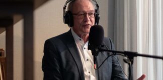 Dr. med. Martin Richter, Chefarzt Handchirurgie, spricht im Gesundheitspodcast über seine Faszination für die Handchirurgie. Foto: Kirmes/Helios