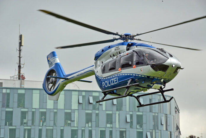 Ein Polizeihubschrauber ist zu sehen. Foto: Polizei