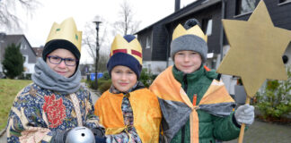 Velbert-Neviges: Die Sternsinger kommen Die Sternsinger wollen dieses Jahr wieder von Haus zu Haus ziehen und Geld einsammeln, für Kinder, die es nötig haben. Archivfoto: Mathias Kehren