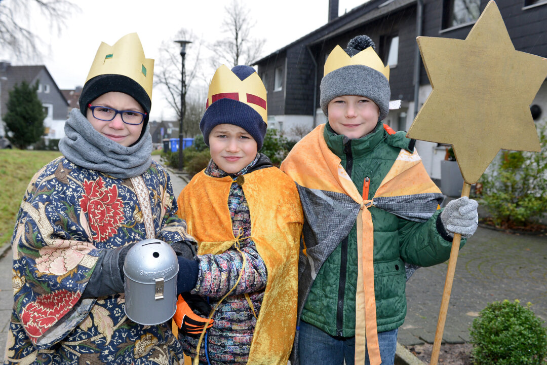 Die Sternsinger wollen dieses Jahr wieder von Haus zu Haus ziehen und Geld einsammeln, für Kinder, die es nötig haben. Archivfoto: Mathias Kehren