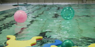 Fitness im Wasser soll die Muskulatur und das Herz-Kreislaufsystem stärken. Foto: Pro Mobil