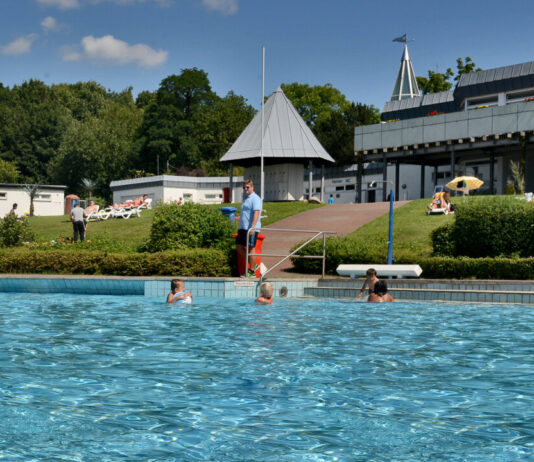 Das Heljensbad in Heiligenhaus. Archivfoto: Mathias Kehren